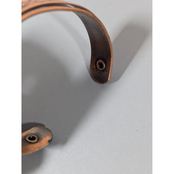 Copper Floral Cuff Bracelet 7 in Classic Western Boho - Picture 4 of 7